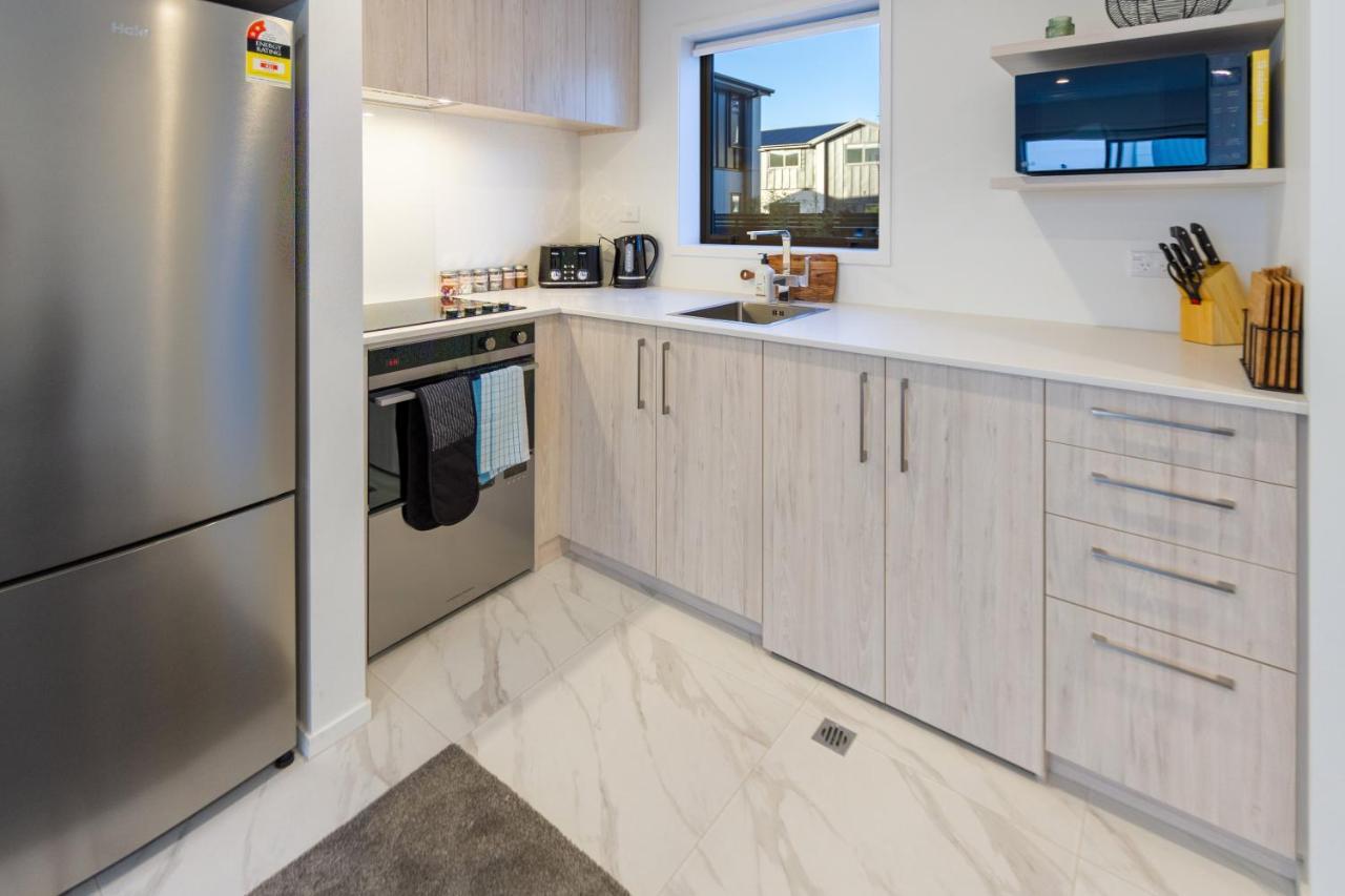 Urban Park Escape 2 Bed 2 Bath W/carpark Apartamento Christchurch